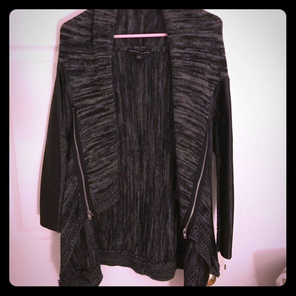 Rock & republic black and gray sweater